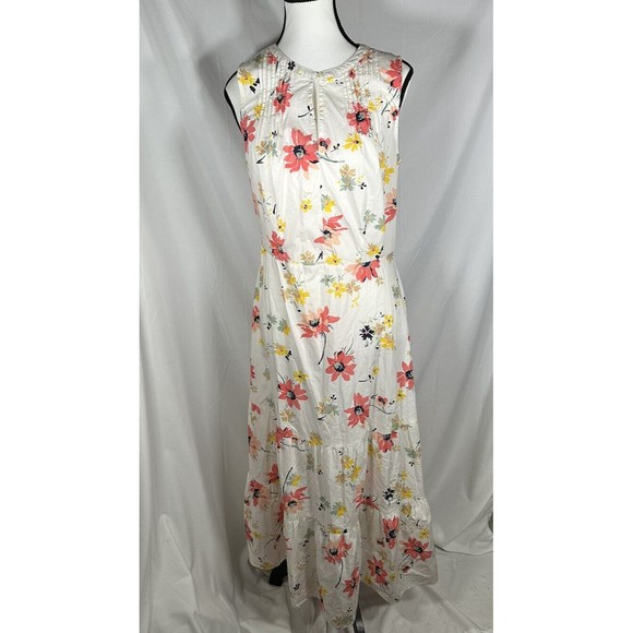 GAP Dresses & Skirts - NWT GAP Sleeveless Maxi Dress Floral Women’s Size 6 Tall 6T Key hole Front Zip